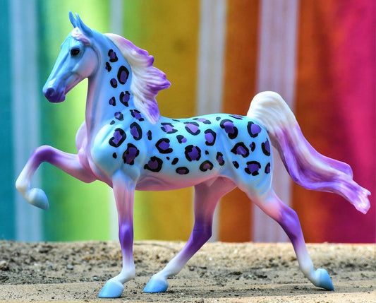 BREYER '90S THROWBACK HORSE