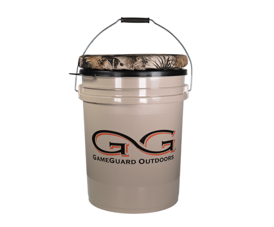 GAMEGUARD DOVE BUCKET WITH PADDED SEAT